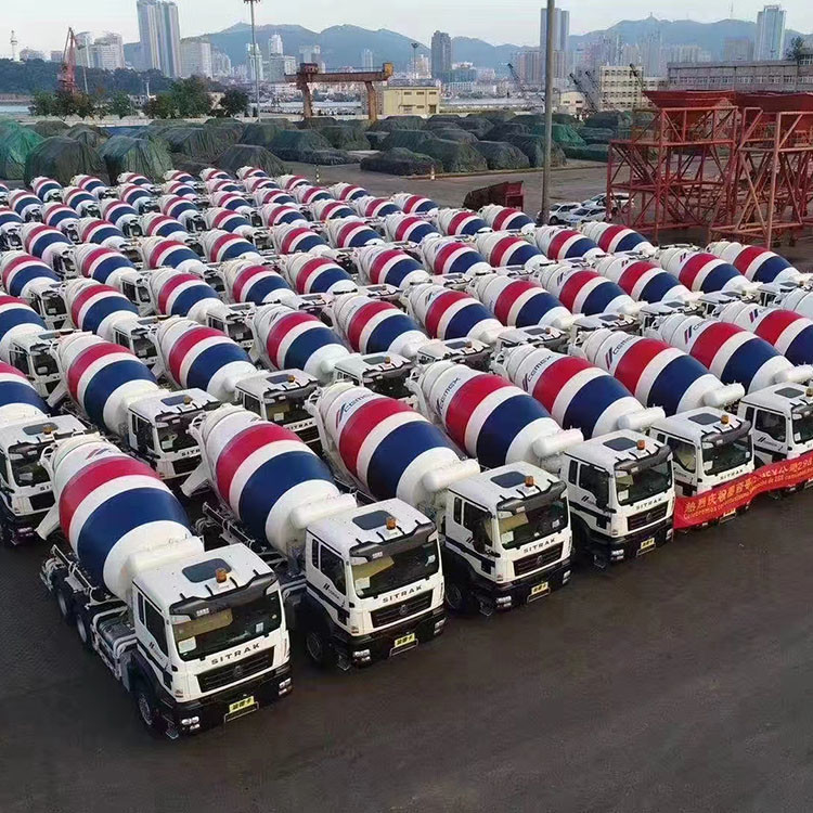 RORO-verzendkosten van Chinese vrachtvervoerders voor voertuigen en bouwmachines
